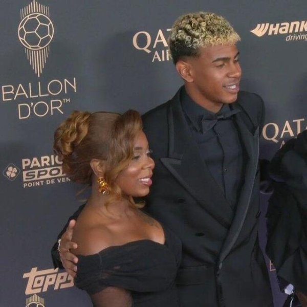 快牛盘 每体：虽然亚马尔父亲曝光率很高，但母亲一直背后默默支持球员