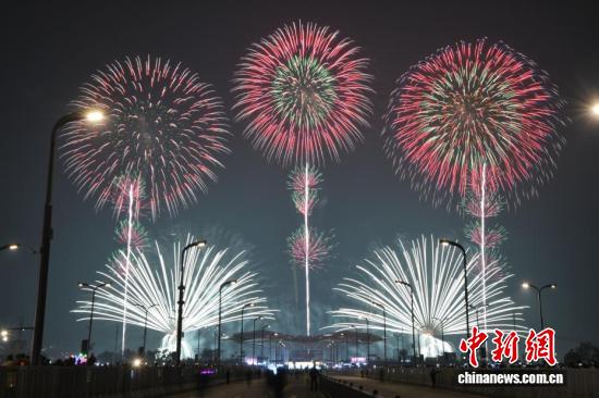 日升鑫 湖南浏阳焰火大会，6国焰火团队夜空对决